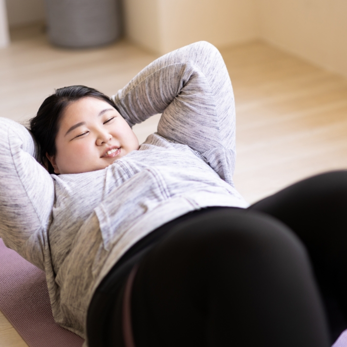 肥満による気道の圧迫がある女性